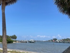 2322 SE St Lucie Blvd in Stuart, FL - Building Photo - Building Photo