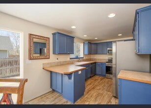 1113 NW 22nd Pl in Redmond, OR - Building Photo - Building Photo