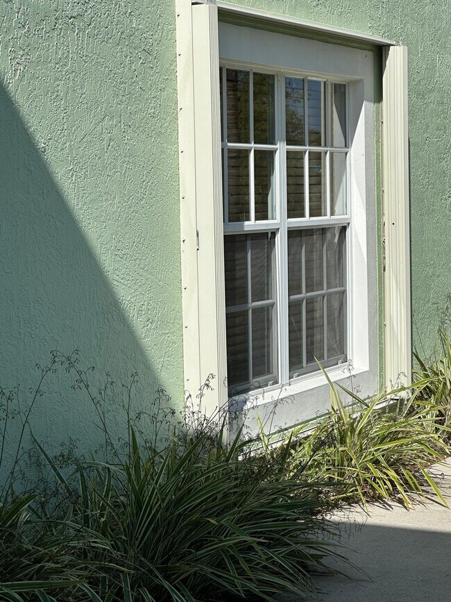 2082 SE Wild Meadow Cir in Port St. Lucie, FL - Building Photo - Building Photo