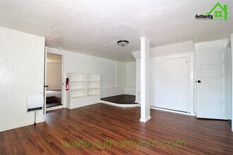1135 Magnolia Ave in Redding, CA - Building Photo - Building Photo