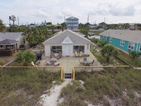 13307 Oleander Dr in Panama City, FL - Building Photo