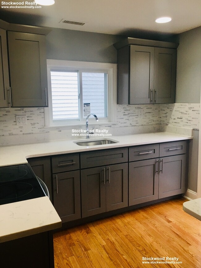 949 Dorchester Ave, Unit 2