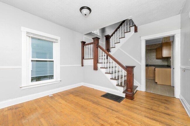 1314 Oak St in Kalamazoo, MI - Building Photo - Building Photo