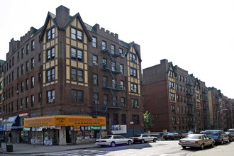 97-119 Ellwood St in New York, NY - Foto de edificio - Building Photo