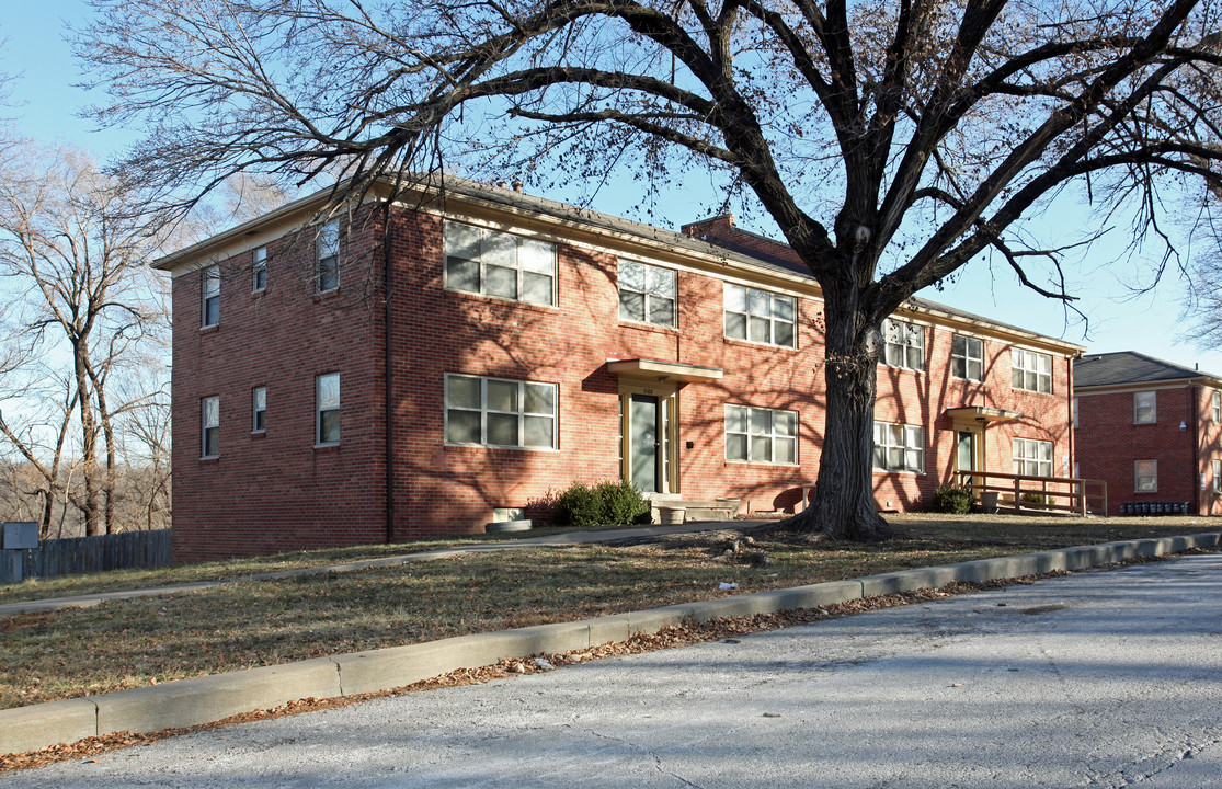 Swope Plaza Apartments in Kansas City, MO - Building Photo