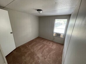 2242 N Main St-Unit -B in Tarboro, NC - Building Photo - Building Photo