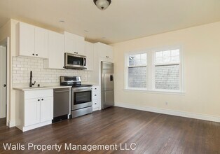 571 Valley St in Seattle, WA - Building Photo - Building Photo