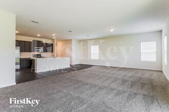 8481 Cape Fox Dr in Jacksonville, FL - Building Photo - Building Photo