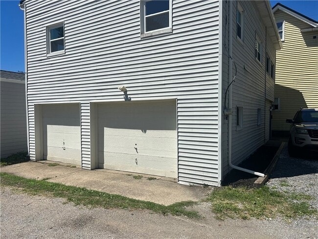 427 Adams St in Rochester, PA - Foto de edificio - Building Photo