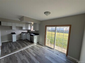 147 S Carlson St in Westland, MI - Building Photo - Building Photo