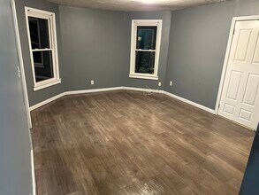 405 Blatchley Ave, Unit 2nd Floor in New Haven, CT - Building Photo - Building Photo