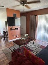 4214 Pershing Pointe Pl in Orlando, FL - Building Photo - Building Photo