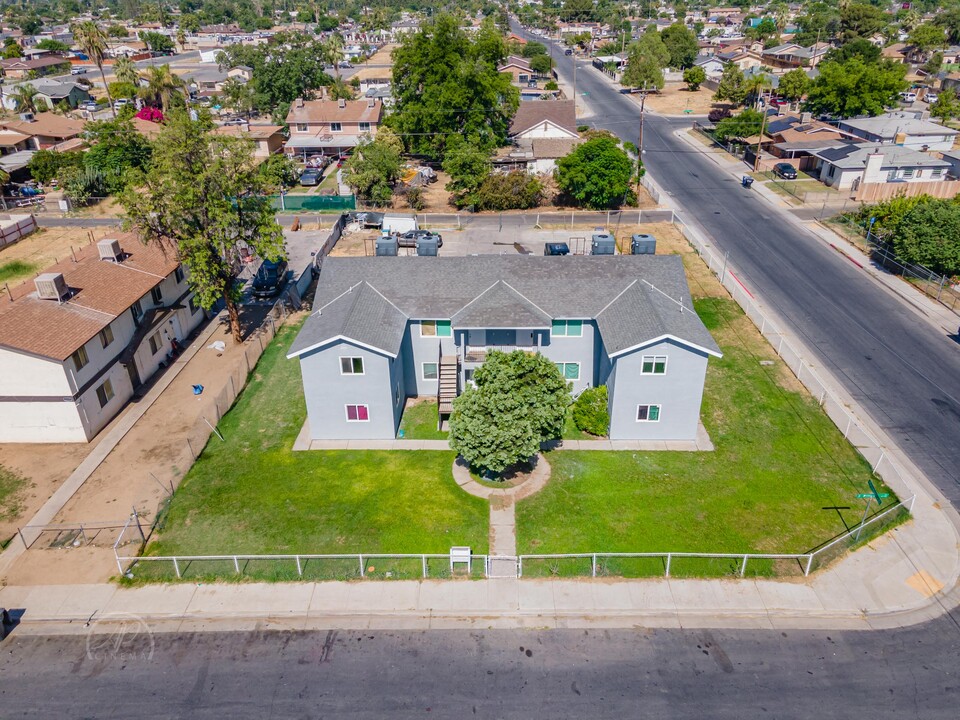 724 Williams st in Bakersfield, CA - Building Photo