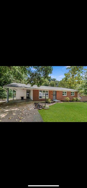 506 Arlington Ave in Jackson, TN - Building Photo