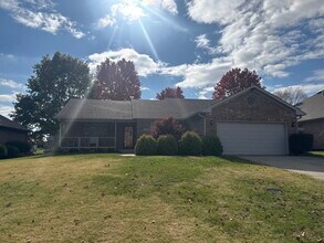 9229 Westdrum Ct in Indianapolis, IN - Building Photo - Building Photo