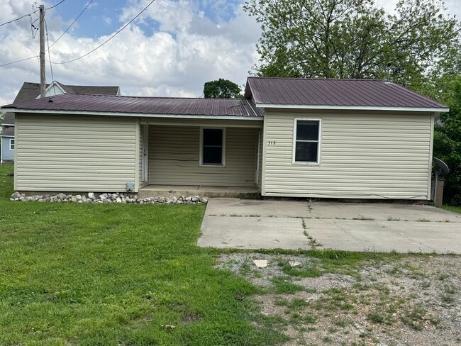 property at 312 S Elm St