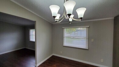 23 Andreasen Dr in Kensington, MN - Building Photo - Building Photo