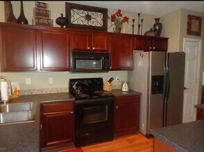 14660 W Gelding Dr in Surprise, AZ - Building Photo - Building Photo