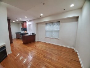 257 Pleasant St in Worcester, MA - Building Photo - Building Photo