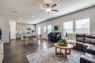 7230 Vlg Fls Ln in Royse City, TX - Building Photo - Building Photo