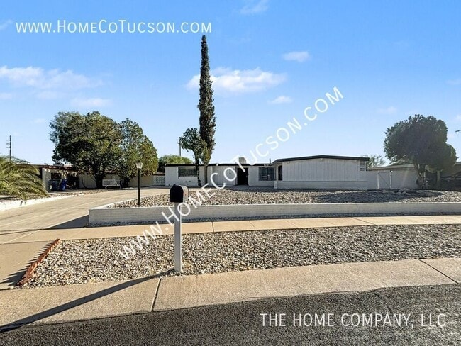 8548 E Beverly St in Tucson, AZ - Building Photo - Building Photo