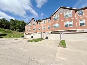 287 S Breakwater Ln in Fayetteville, AR - Building Photo - Building Photo