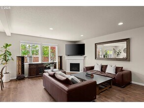 16954 NW Antonio St in Portland, OR - Building Photo - Building Photo