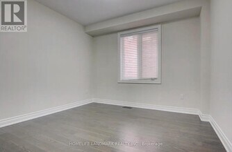 707 Harry Douglas St in Newmarket, ON - Building Photo - Building Photo