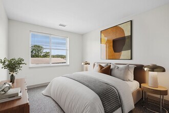 The Beverly Collection: Link 480 in Beverly, MA - Building Photo - Building Photo