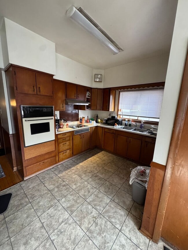 property at 2945 N Oakland Ave