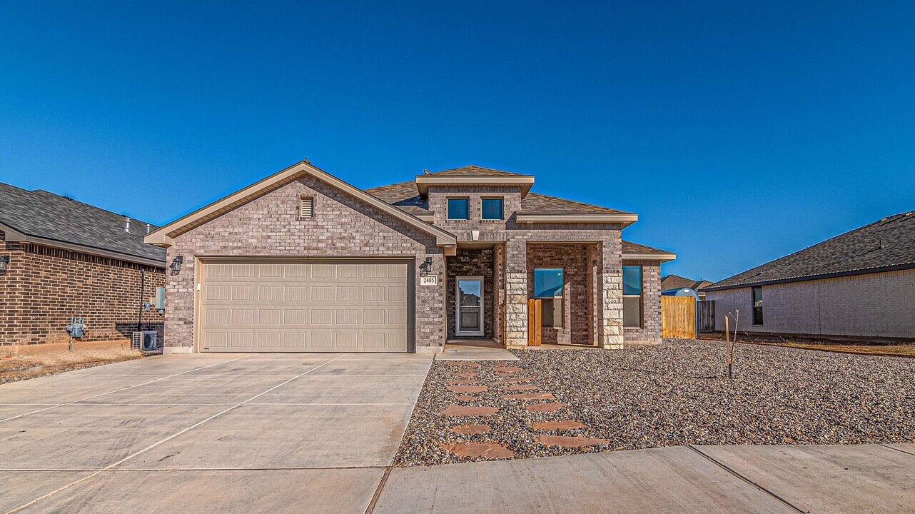 2405 Partridge St in Midland, TX - Building Photo