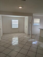 12101 Colony Ave in Palm Beach Gardens, FL - Building Photo - Building Photo