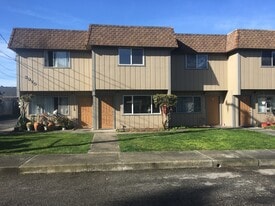 3970 Cedar St in Eureka, CA - Building Photo