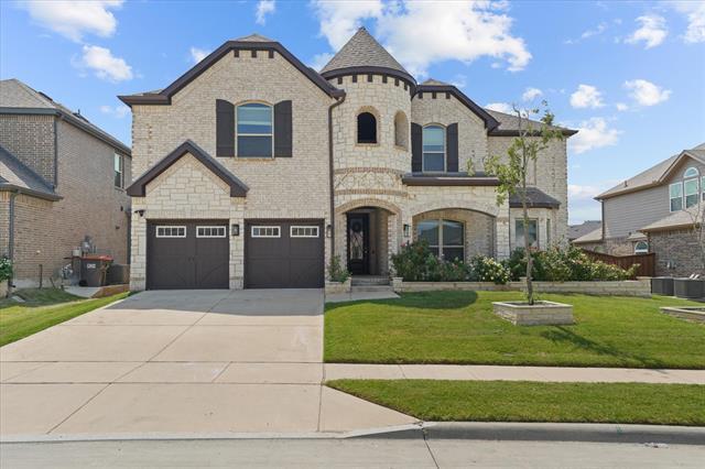property at 3009 Lakeshore Dr