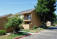 Westmarc Apartments in Fresno, CA - Building Photo - Building Photo