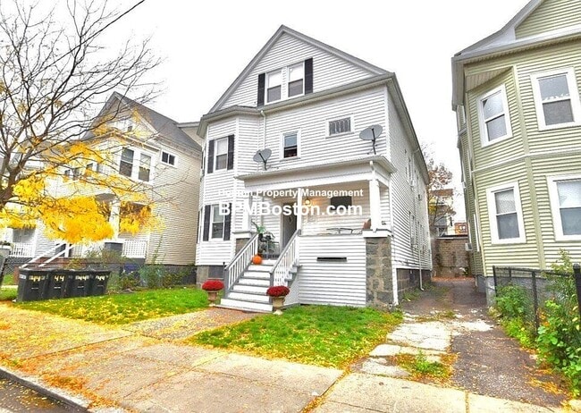 44 Floyd St, Unit #3