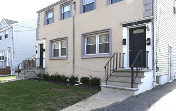 720-722 Ogden St in Elizabeth, NJ - Building Photo - Building Photo