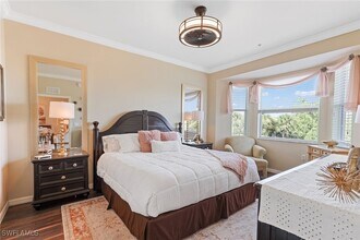 2740 Cypress Trace Cir in Naples, FL - Foto de edificio - Building Photo