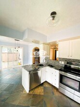 3317 Yosemite Ave S in Minneapolis, MN - Building Photo - Building Photo