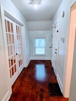 1513 Holmes Ave, Unit Upper in Racine, WI - Building Photo