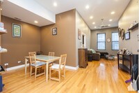 705 N Milwaukee Ave, Unit 1R in Chicago, IL - Building Photo - Building Photo