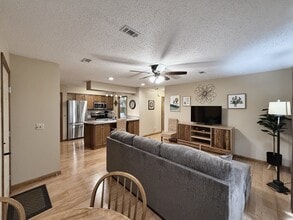 1516 Meadowhill Dr in Mountain Home, AR - Building Photo - Building Photo