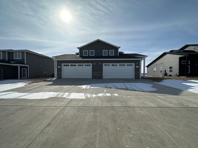 property at 2558-2562 Granite Dr NW