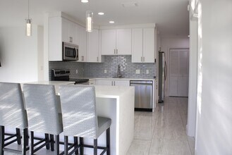 517 NW 52nd St in Boca Raton, FL - Building Photo - Building Photo