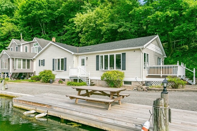 31 Schnackel Dr