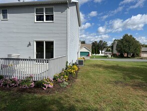 1560 Buttercup Dr in Chambersburg, PA - Building Photo - Building Photo