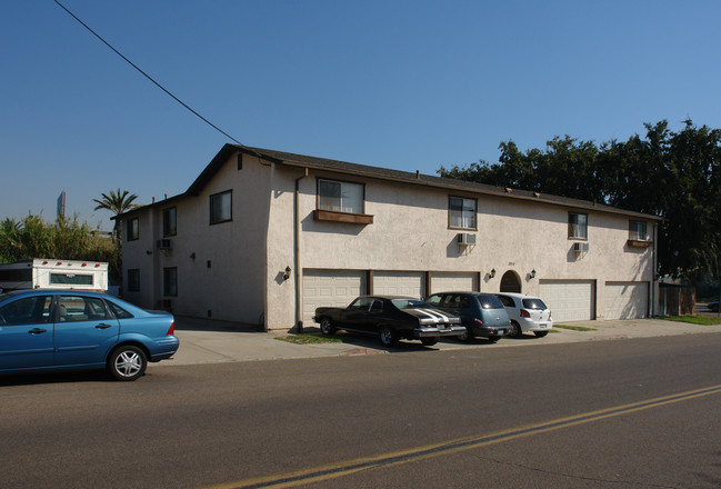 3910 Spring Pl in Spring Valley, CA - Building Photo - Building Photo