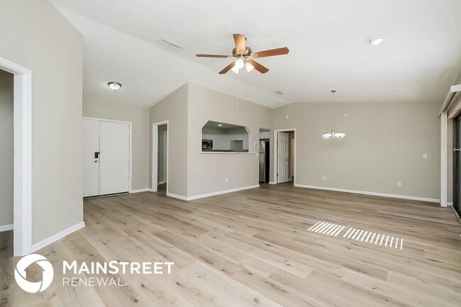 2301 Willow Branch Ave in Lutz, FL - Building Photo - Building Photo