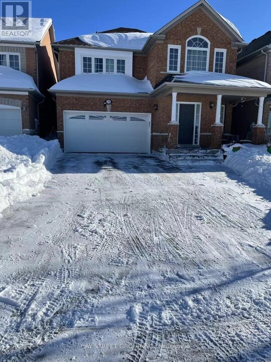 75 Anita Dr in Markham, ON - Building Photo