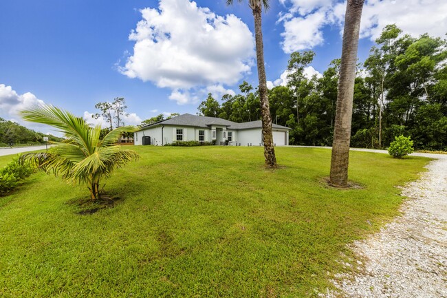 11038 Persimmon Blvd in West Palm Beach, FL - Foto de edificio - Building Photo